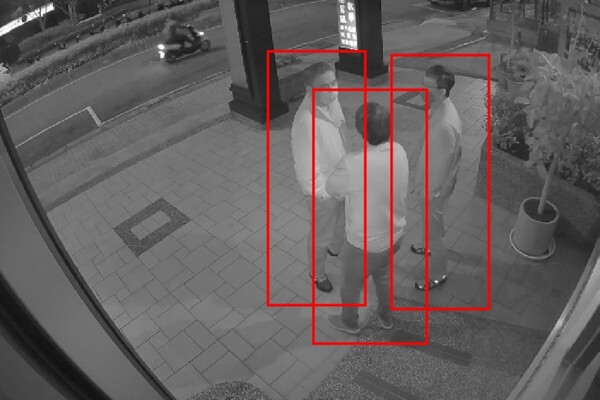 AI-powered smart security camera reducing false alarms and improving monitoring efficiency